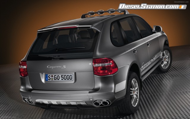 Porsche CayenneS 2010 Widescreen Picture #8 Porsche CayenneS 2010 Widescreen Picture #8